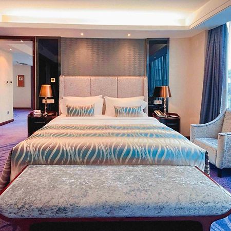 Sentosa Hotel Shenzhen Feicui Branch, Enjoy Tropical Swimming Pools And High-Class Fitness Club Екстериор снимка